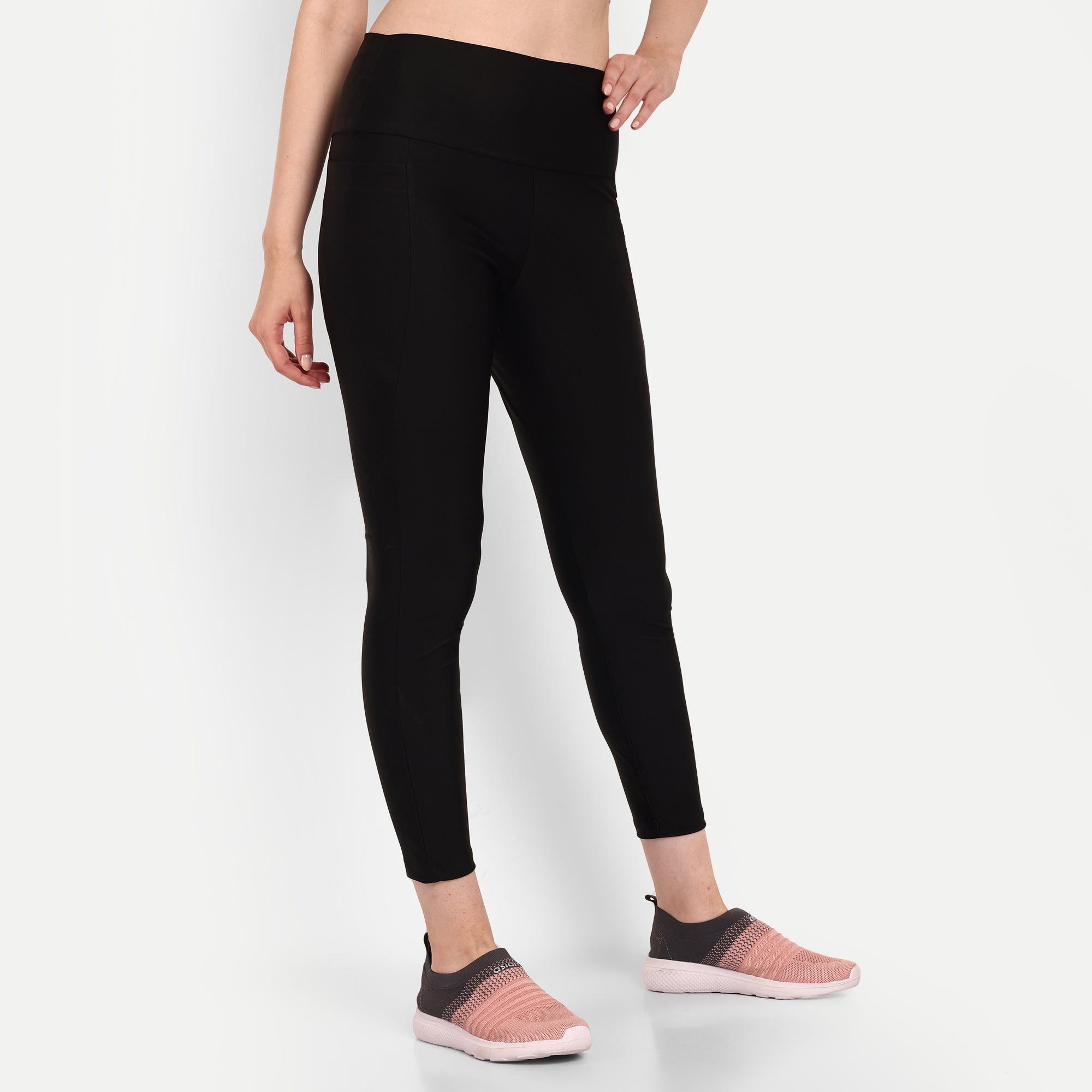 Flexifit Highrise Legging With Pockets