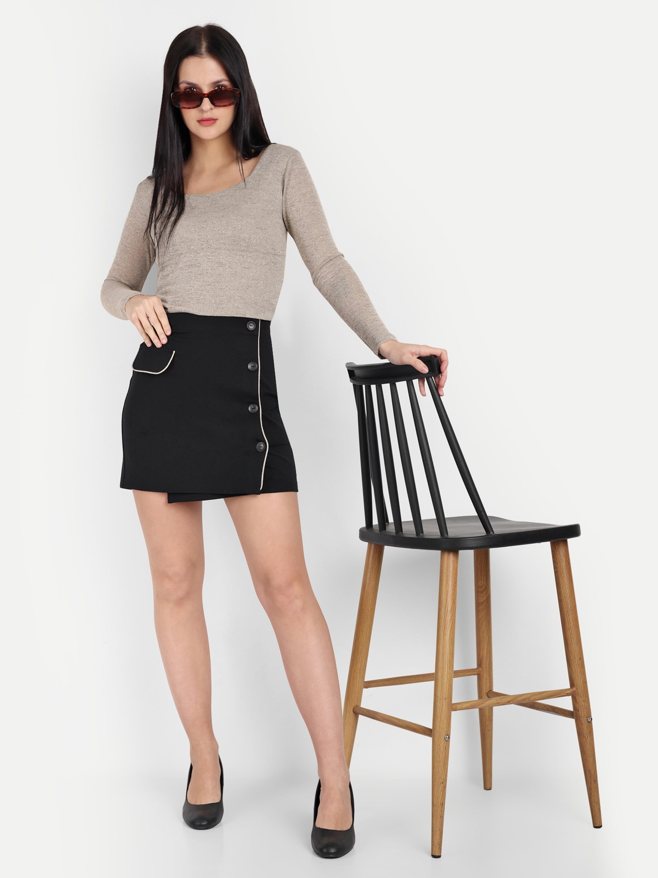 Effortless Elegance Button Closure Short Skirt