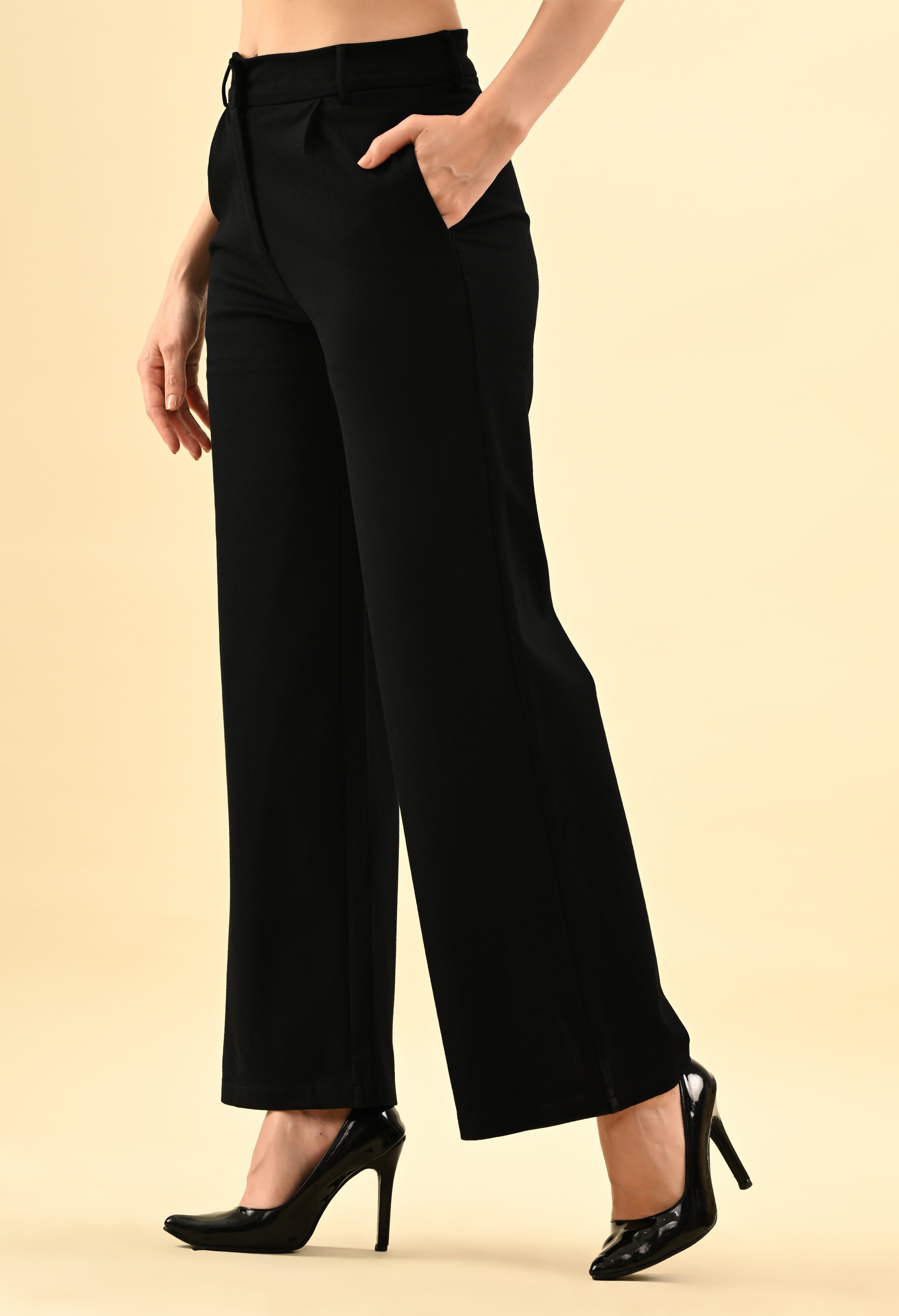 WIDE LEG TROUSER