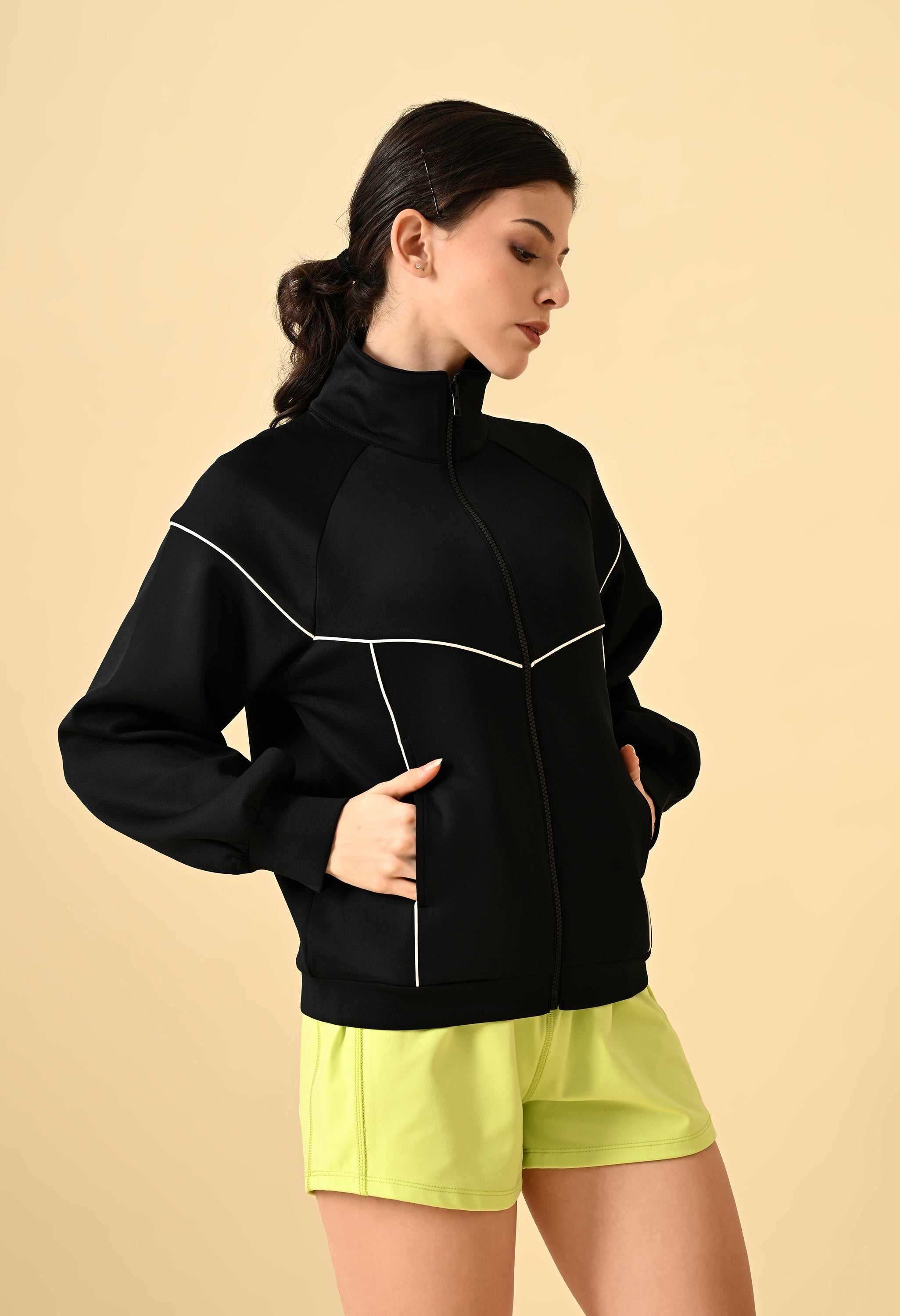 SPORTY JACKET