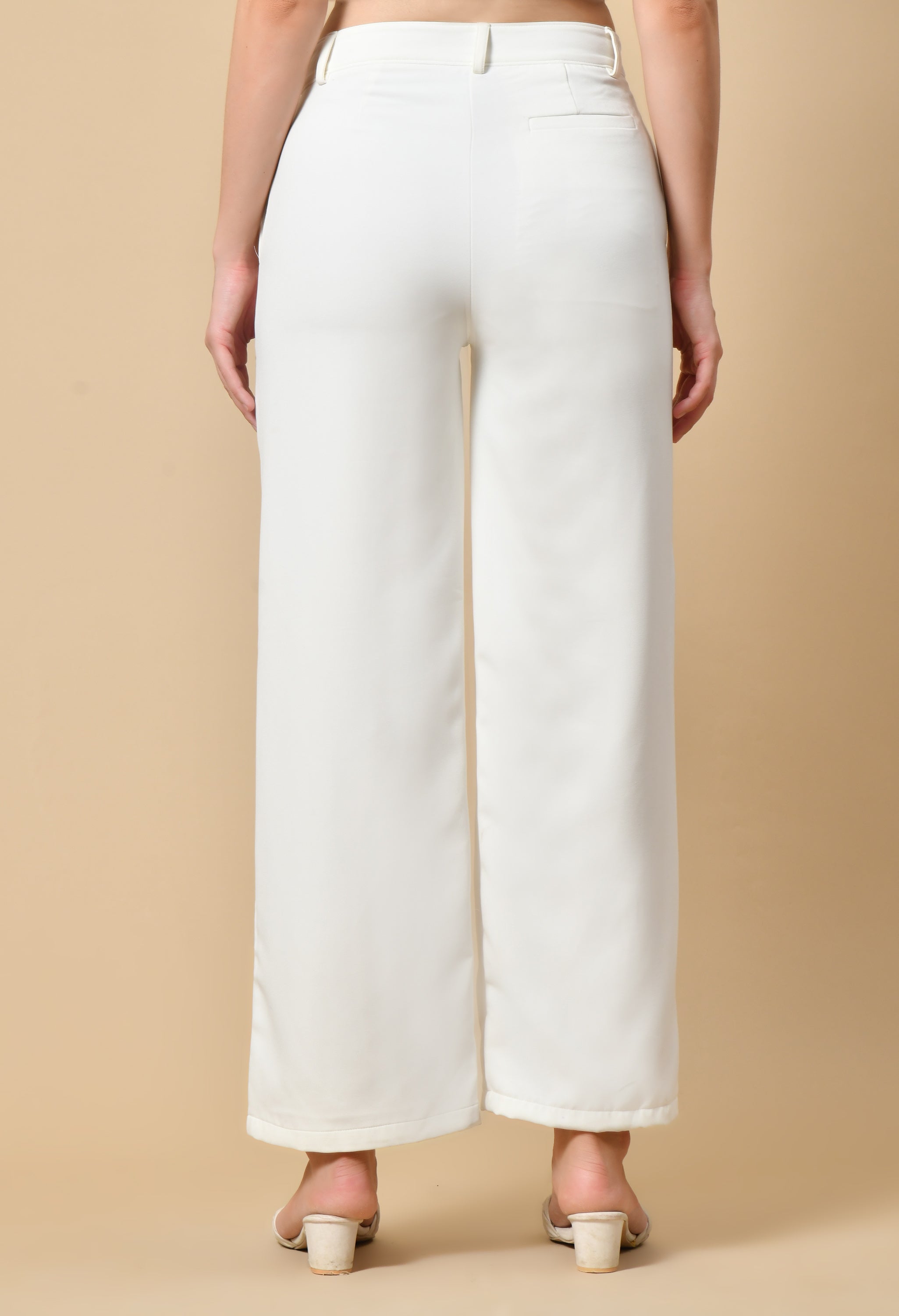 WHITE TROUSER