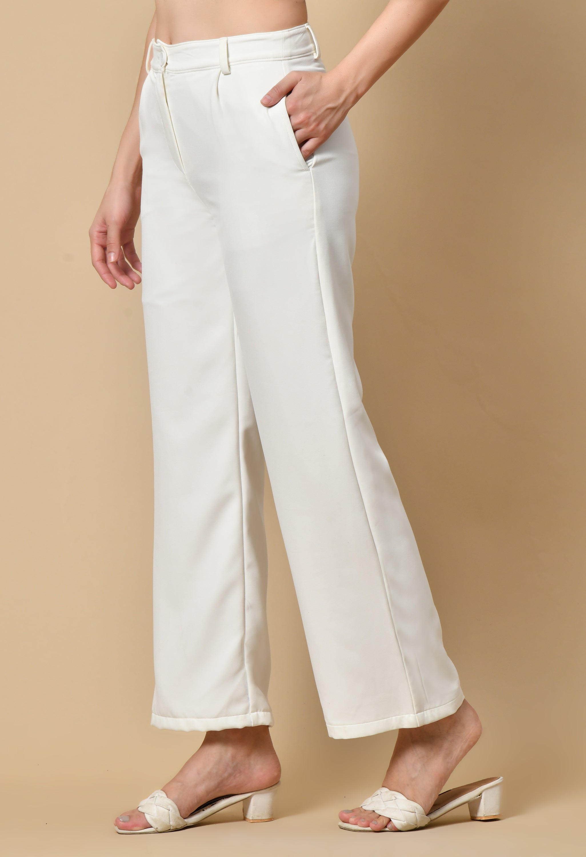 WHITE TROUSER