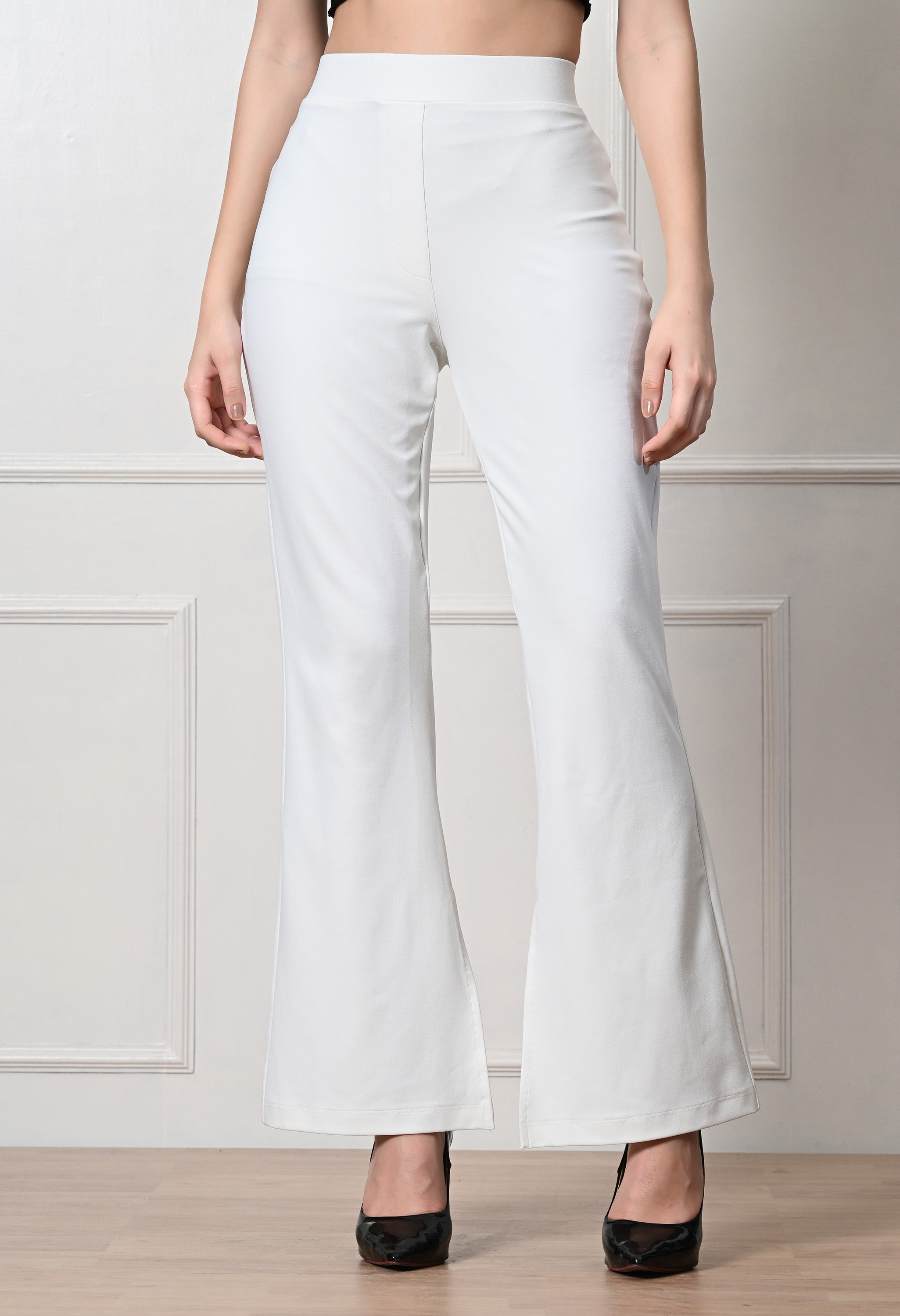 WHITE BELL BOTTOM SLIT PANT