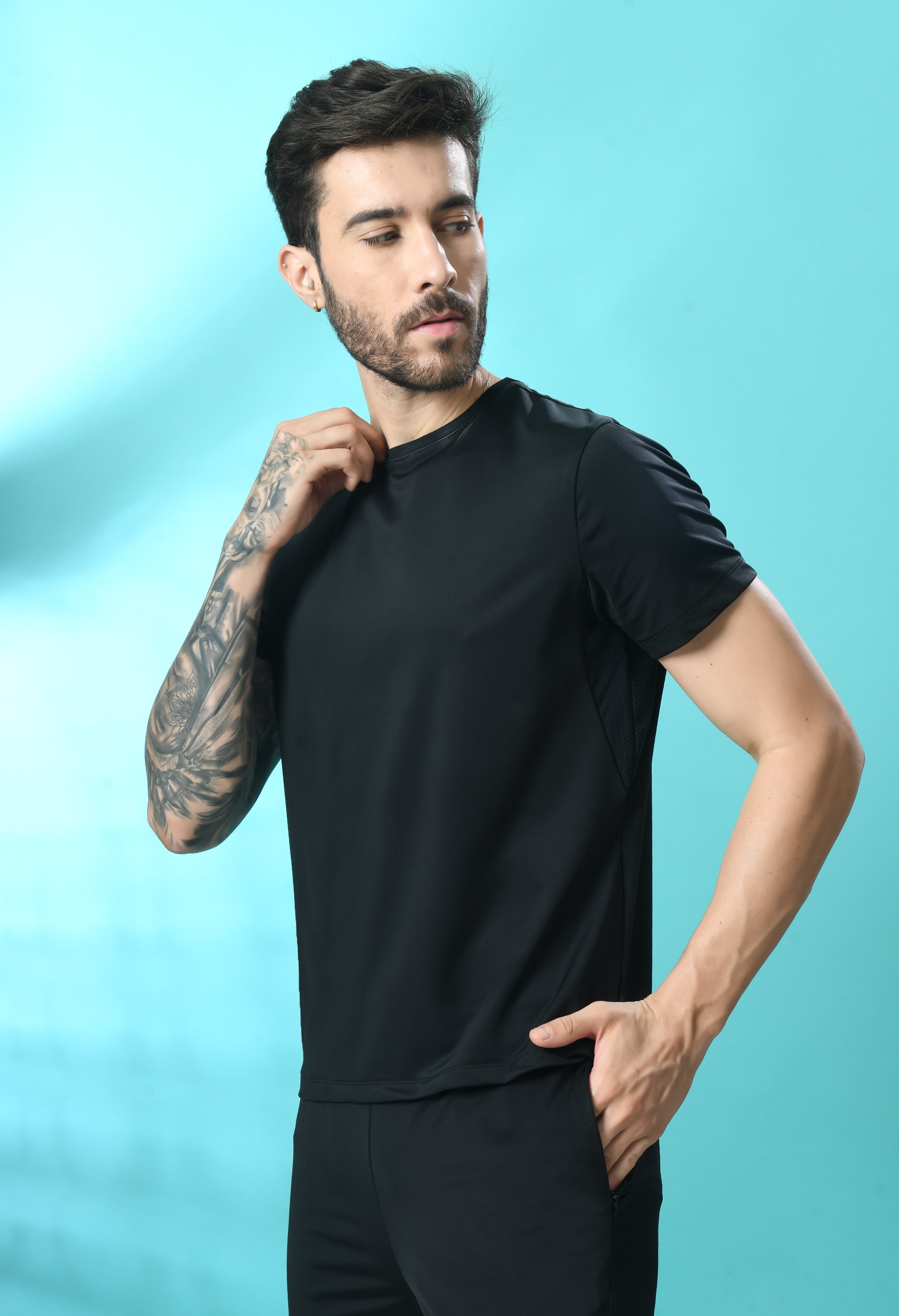 ATHLEISURE T-SHIRT