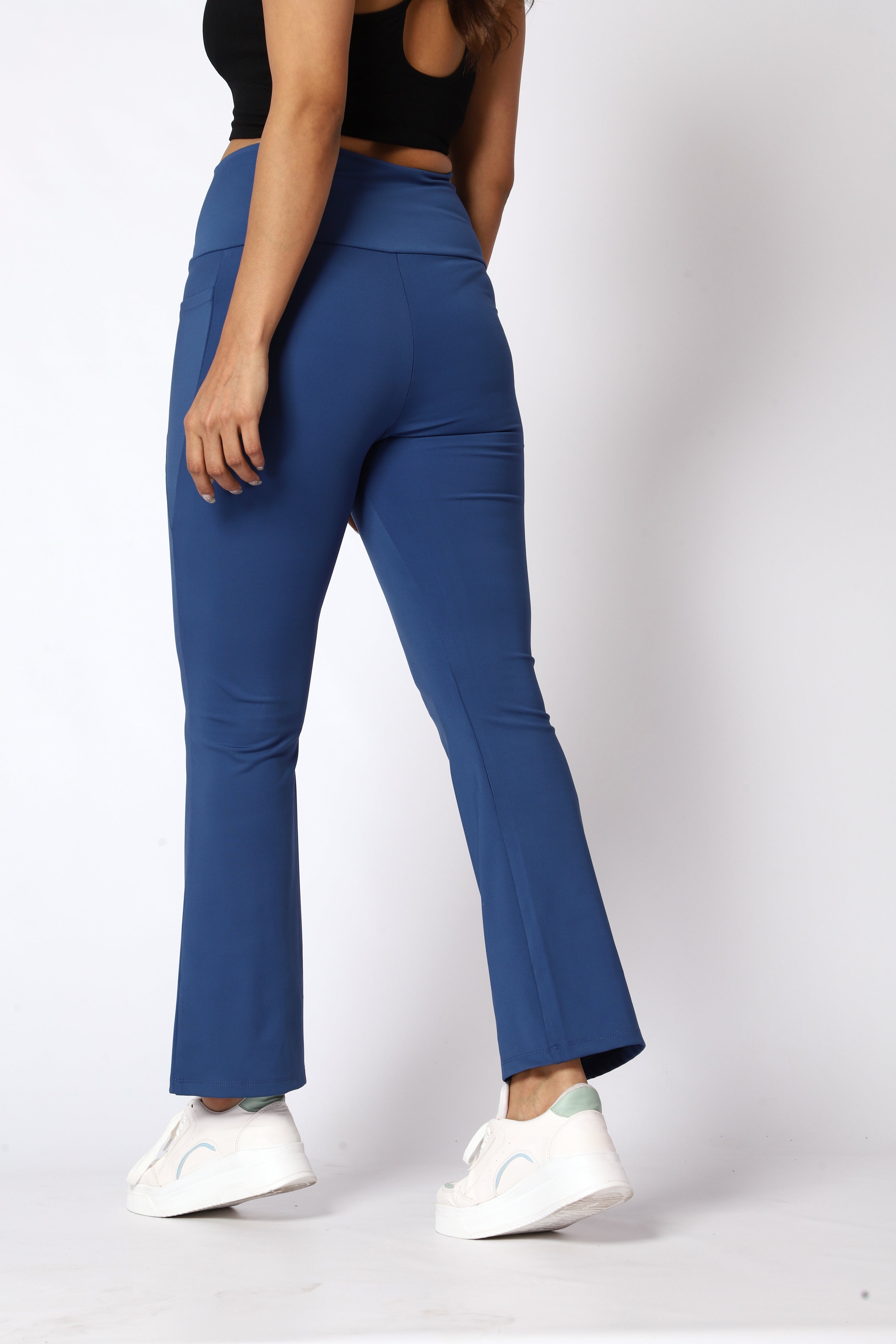 High Rise Yoga Pants With Side Pockets